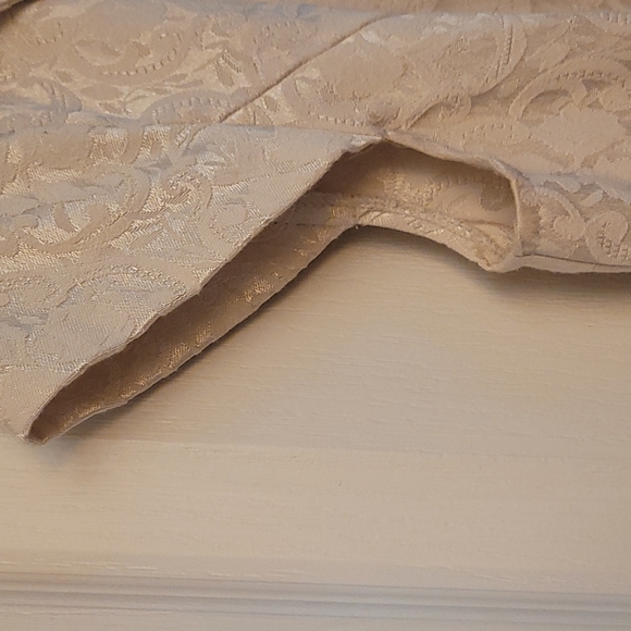 EUC Kensie Cream Colored Broquet Beaded Collar Dress - Picture 7 of 13